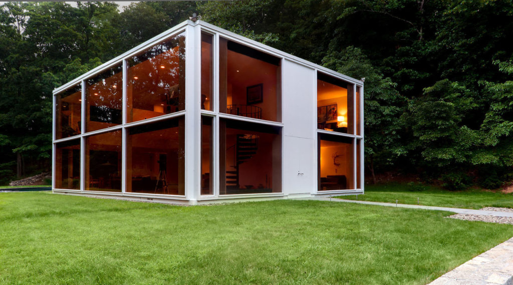30+ Most Modern Glass Houses Designs