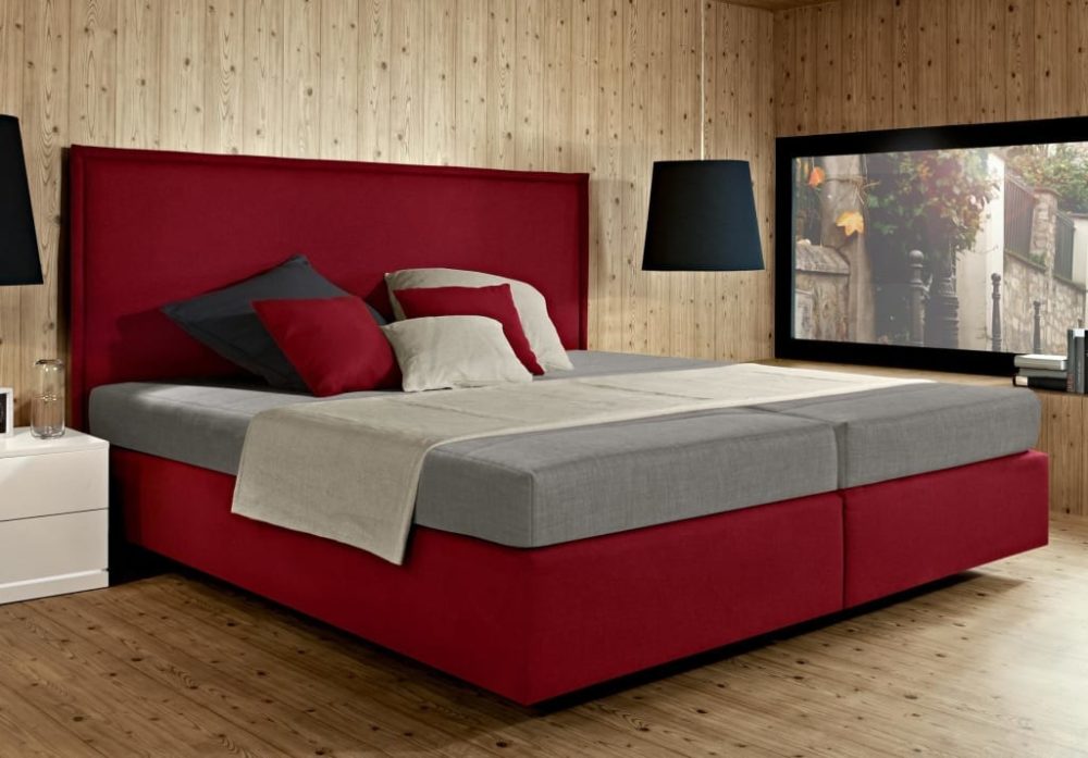 red black bedroom