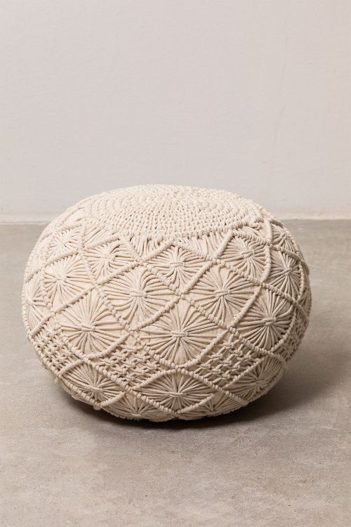 Types of poufs for the living room