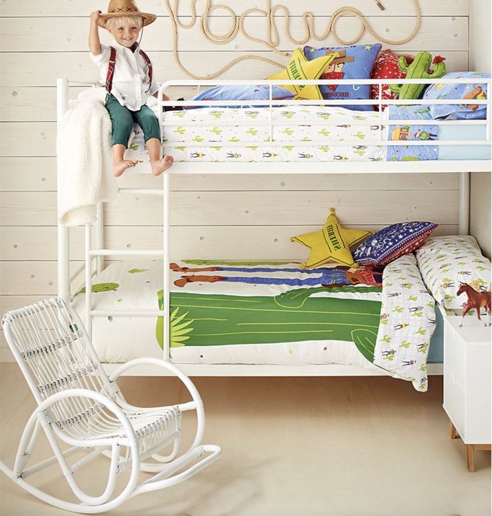 How to dress a bunk bed