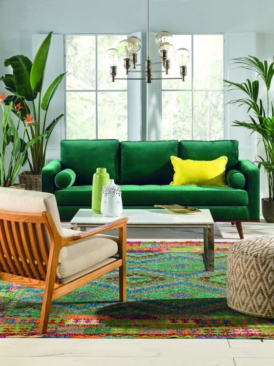 How to refresh your living room in summer