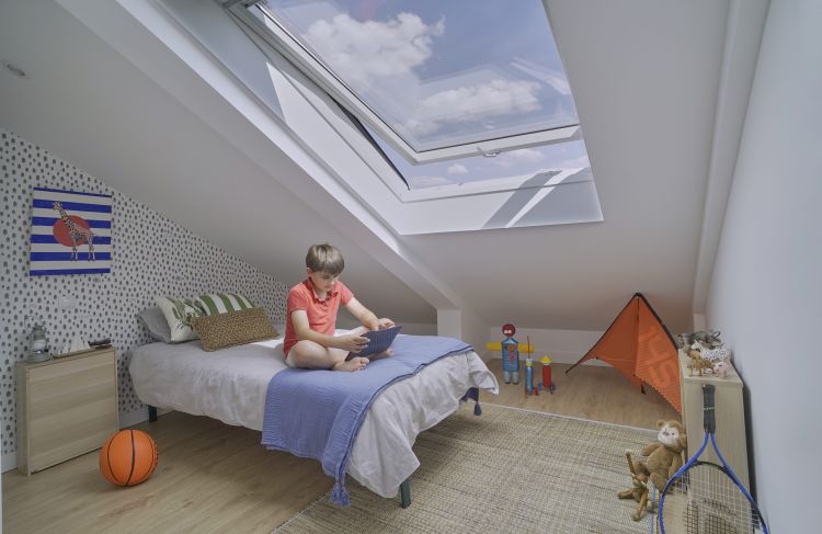 How should the children's bedroom be?