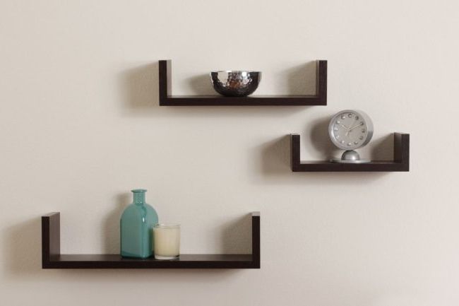 Easy to make minimalist shelves