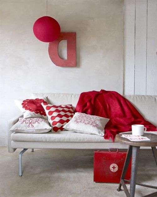 Decorate walls with letters