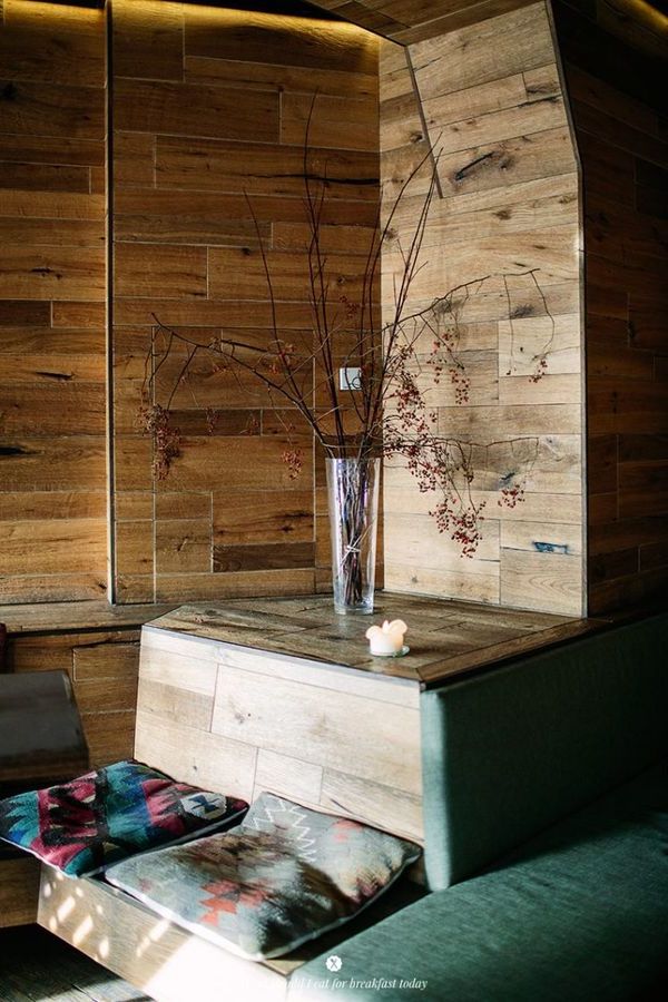 Wall decoration with pallets