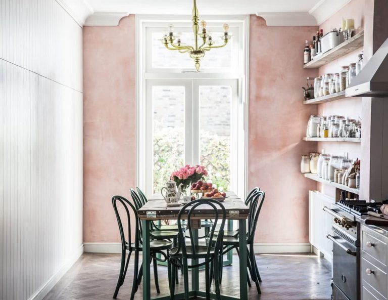 dining rooms in pink