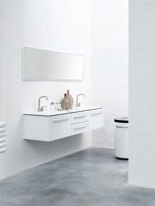 minimalist bathrooms