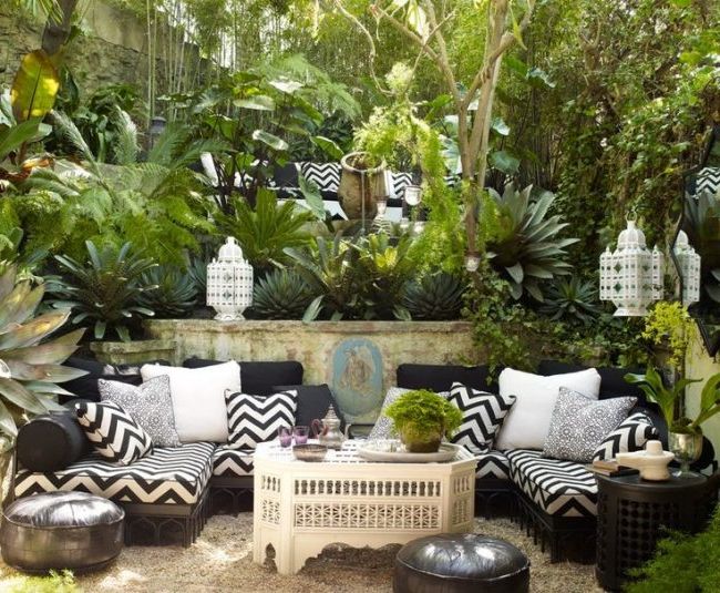 Moroccan-style gardens and patios