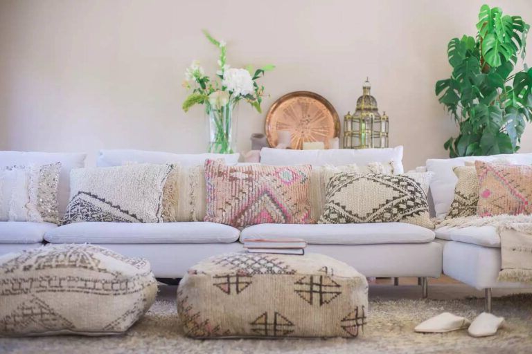 Moroccan decoration in living rooms