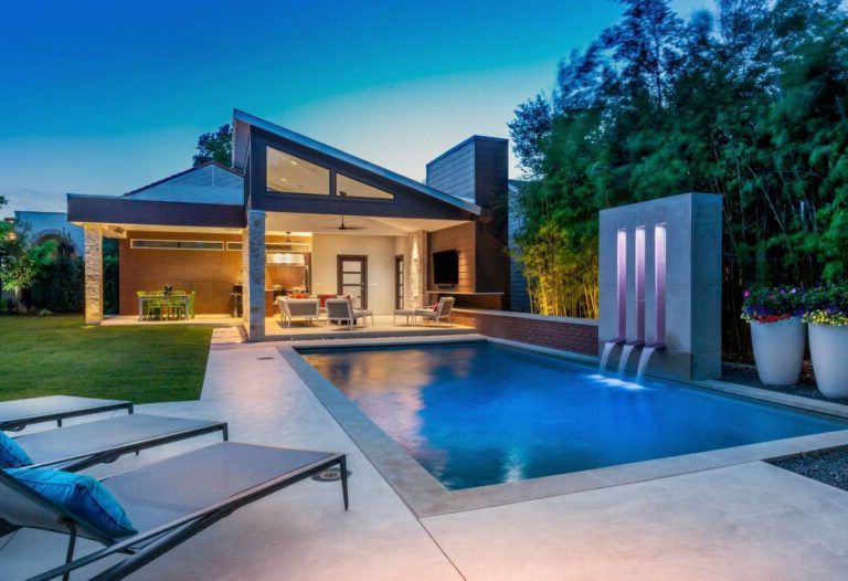 Modern houses with swimming pool