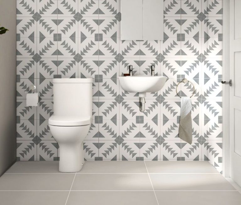 Decorative vinyl or vinyl tiles