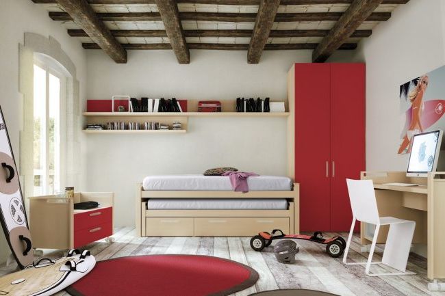 Youth bedroom in red