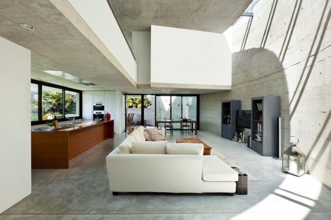 Large modern living rooms