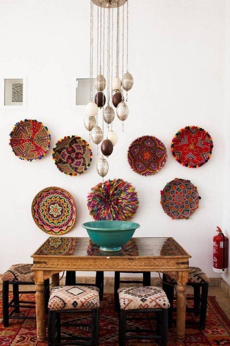 Moroccan decoration in dining rooms