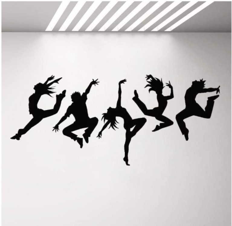 Walls decorated with silhouettes