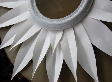 Decoration of mirrors with paper