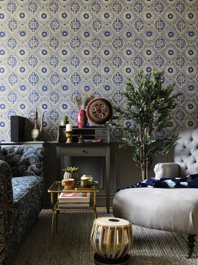 Decorate walls with wallpaper or wallpaper