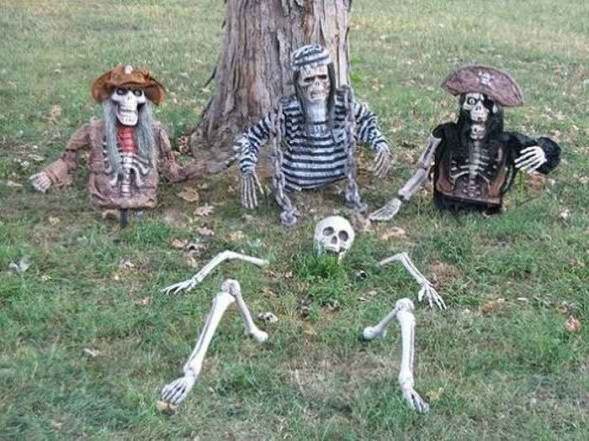 Halloween decoration with skeletons and skulls