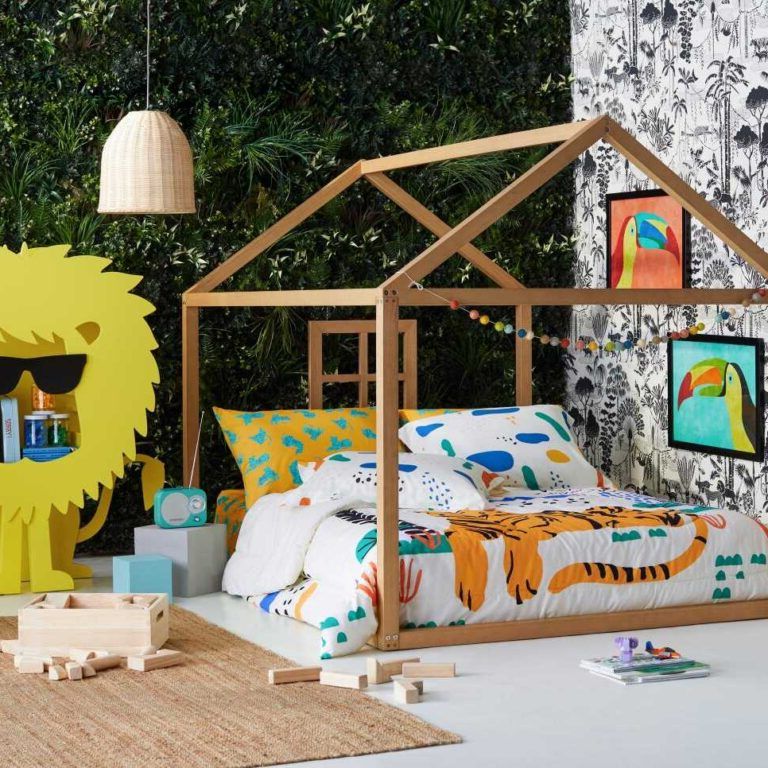 Themed beds in children's bedrooms