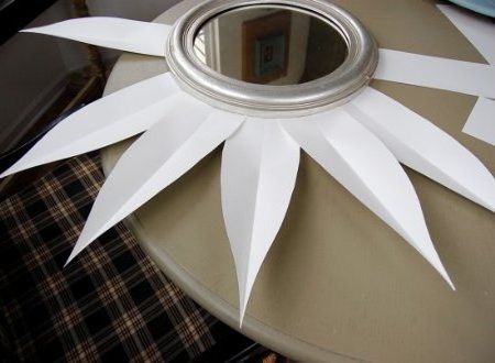 Decoration of mirrors with paper