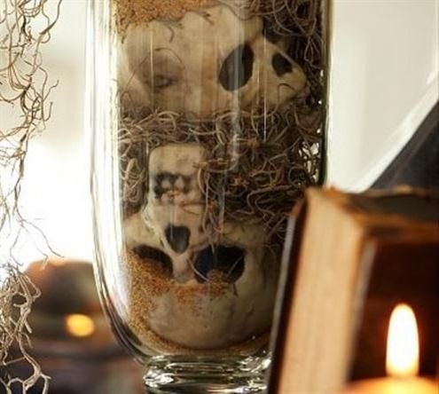 Halloween decoration with skeletons and skulls