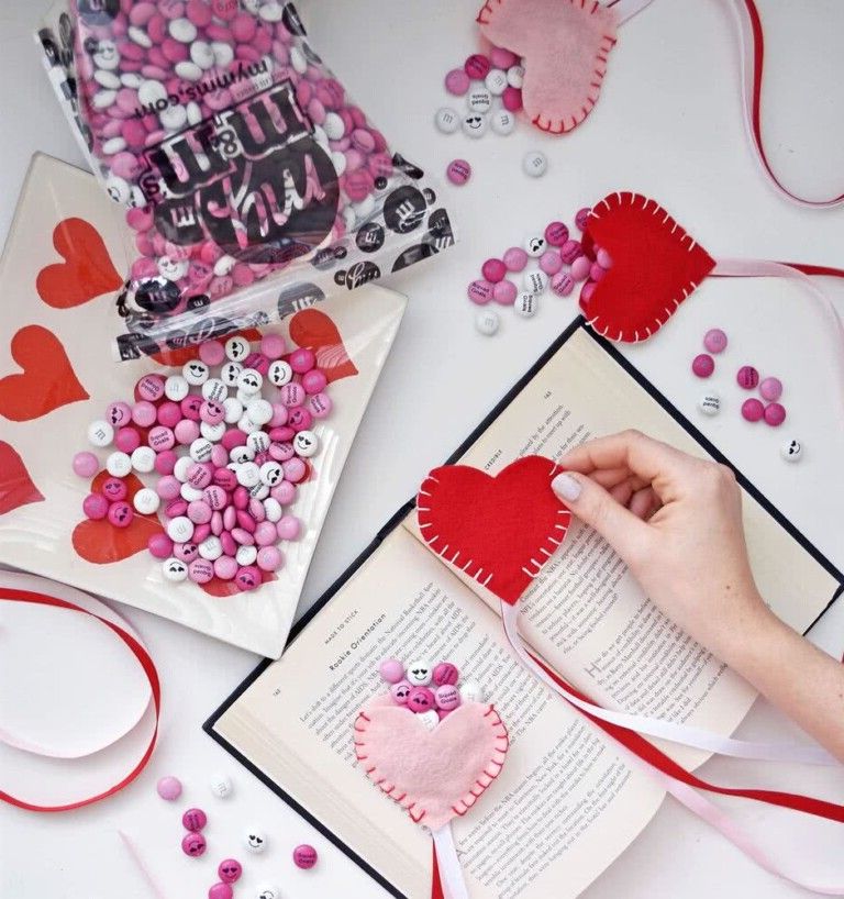 Easy crafts for Valentine's Day to give away