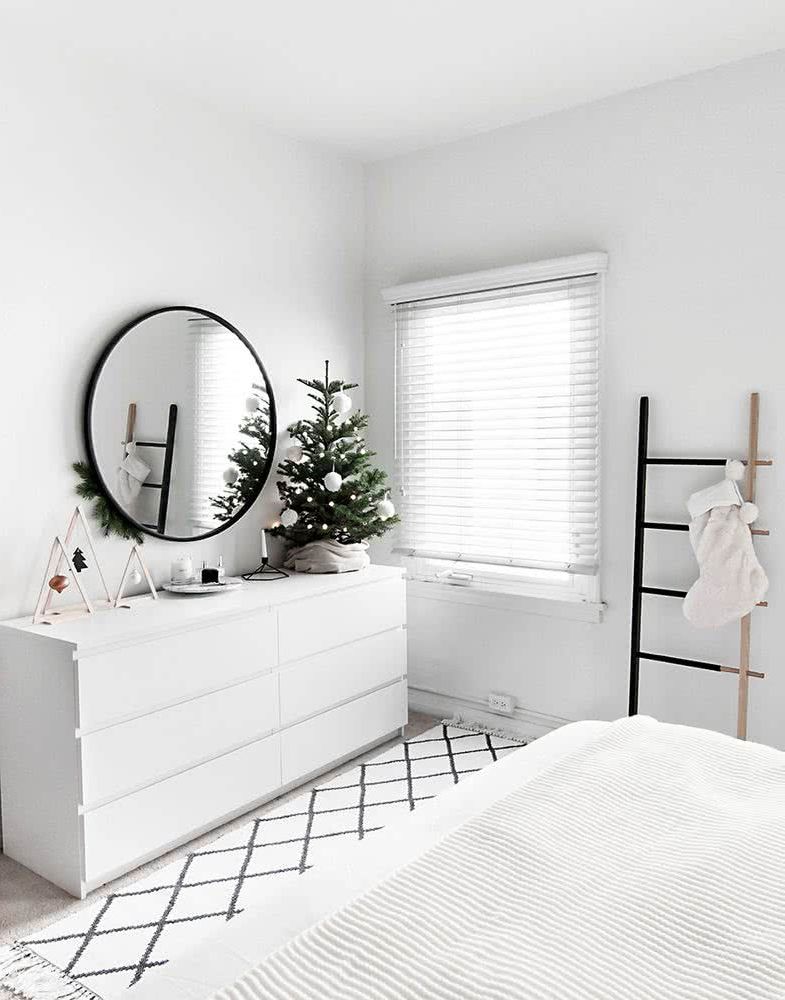 Christmas arrangements in bedrooms