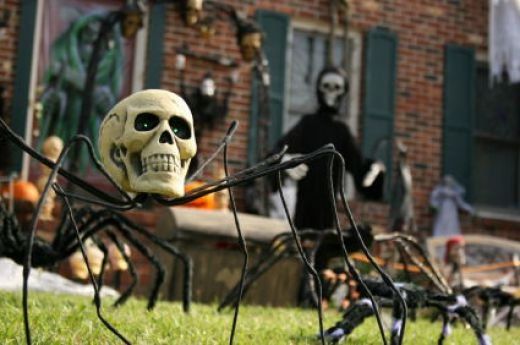 Halloween decoration with skeletons and skulls