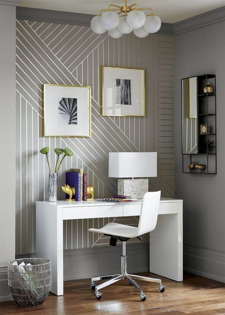 Striped wall decoration