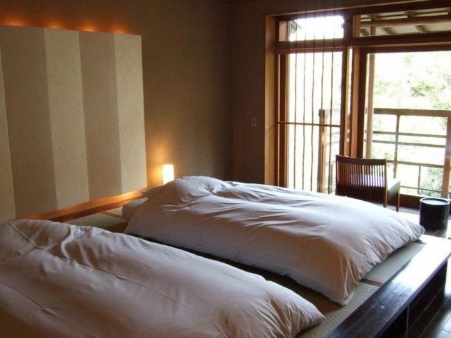 Japanese beds and bedrooms