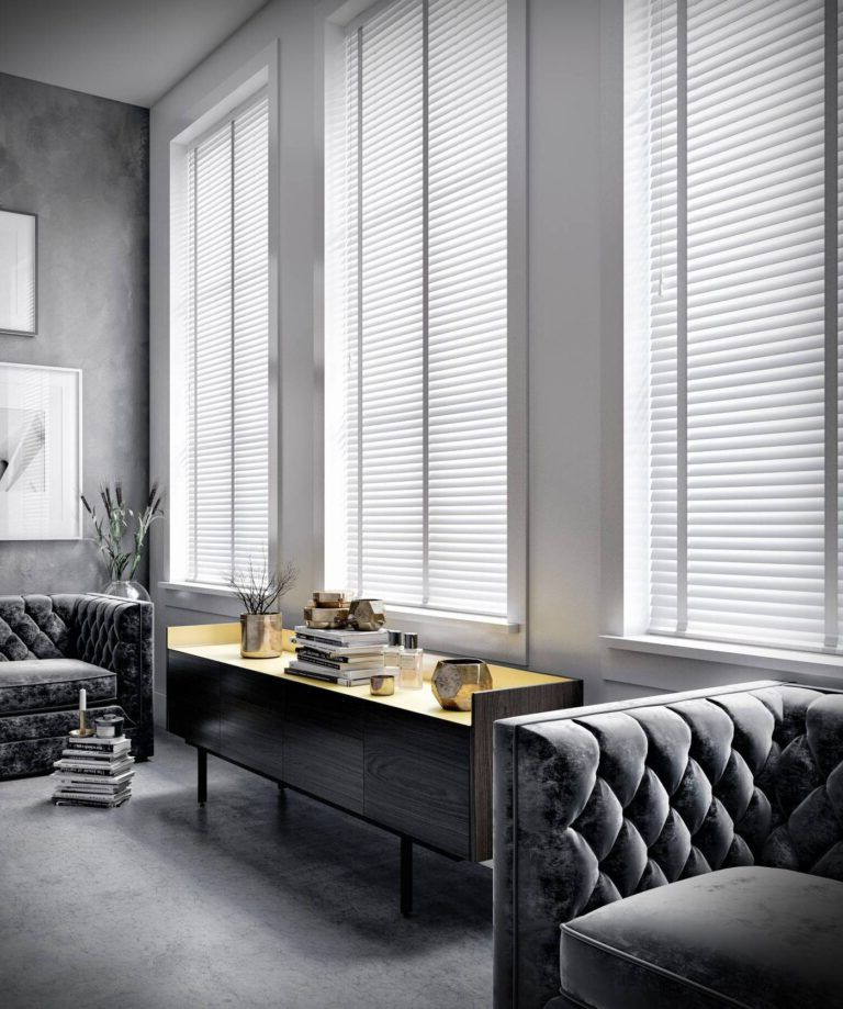 Adjustable Venetian blinds