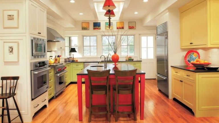 Colors in vintage kitchens