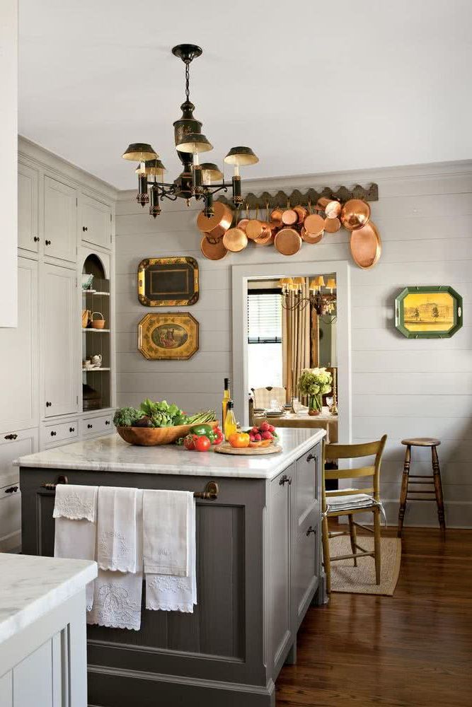 Ornaments in vintage kitchens