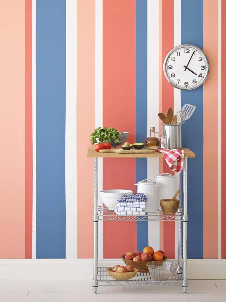 Striped wall decoration