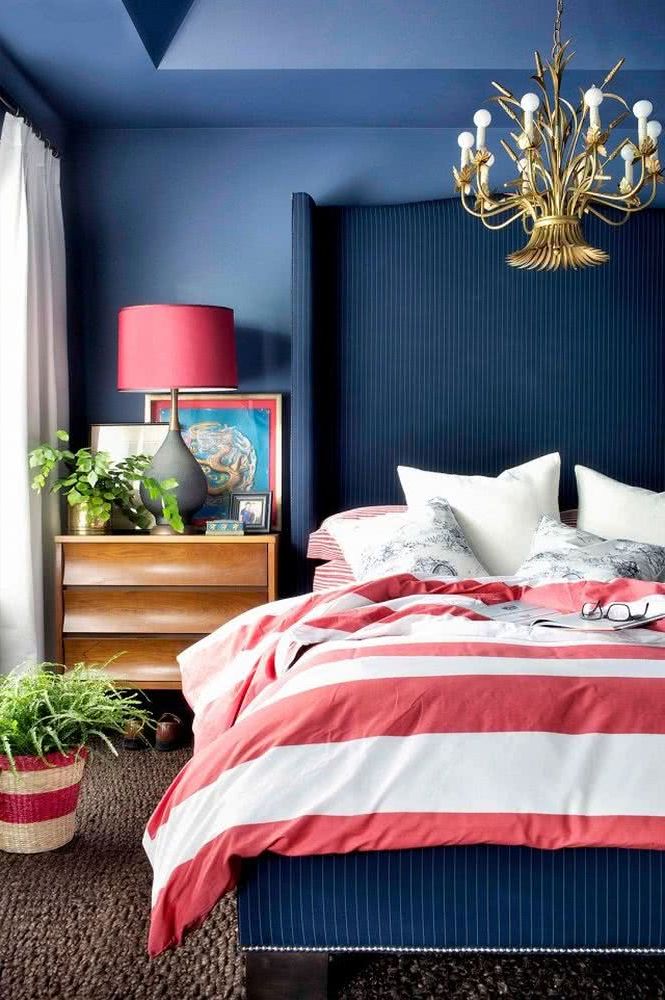 red and blue rooms