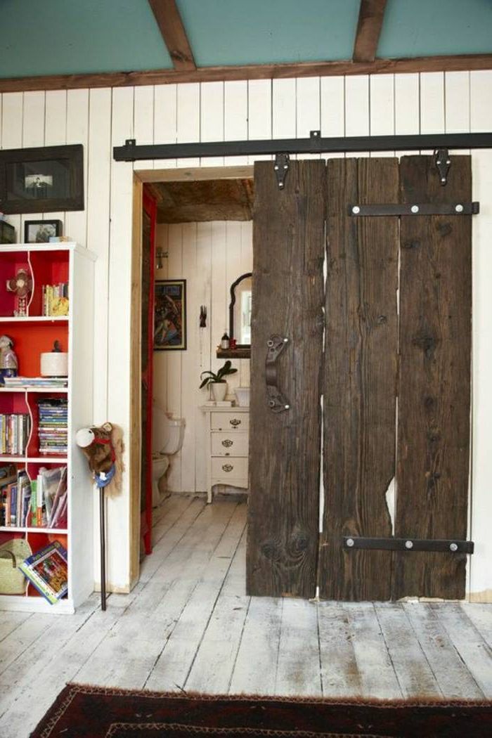 Decorative sliding doors
