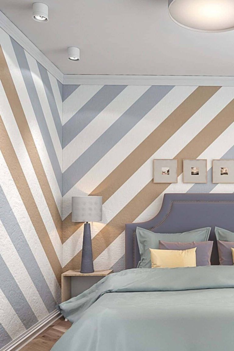 Striped wall decoration