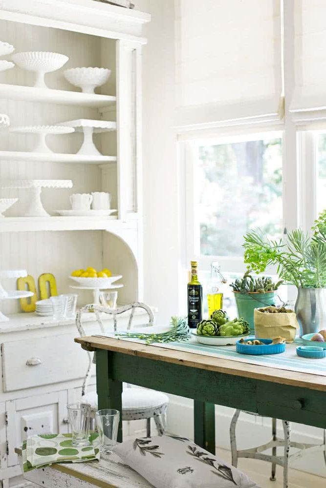 Ornaments in vintage kitchens