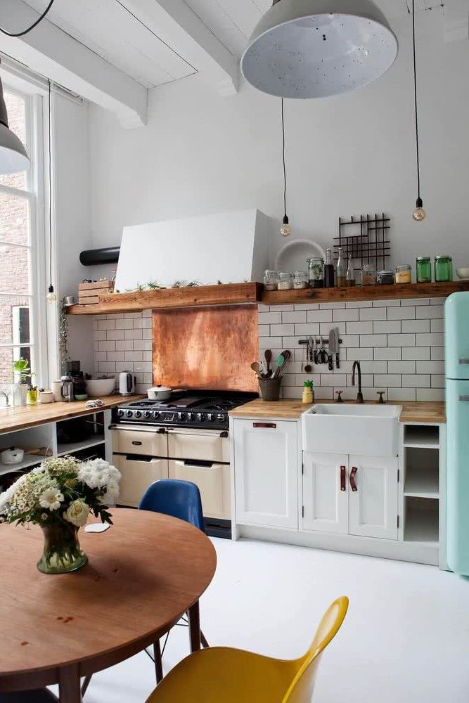 Colors in vintage kitchens