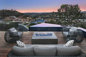 11_6 Luxurious multi-level terrace on a hill