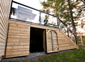 16_2 Farmhouse terrace with storage below