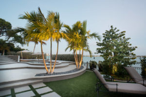 8_4 Big open space terrace near the pool